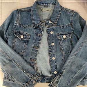 Topshop Denim Jacket. Medium Wash. 100% Cotton.